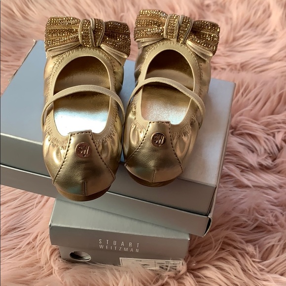 Stuart Weitzman gold dress shoes - Picture 4 of 4